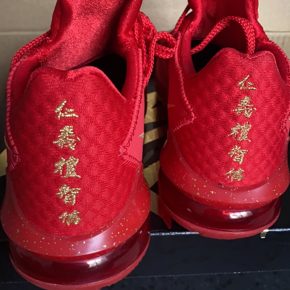 Nike lebron 17 with heel characters. - Picture 4 of 6